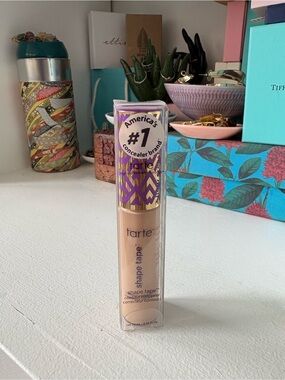 shape tape™ concealer - full-coverage, natural matte finish in 29N, light-medium